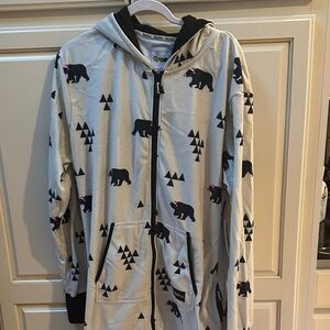 Men’s Beary Christmas Jumpsuit XL pjs !! Tipsy Elves with hood (onesies)!!